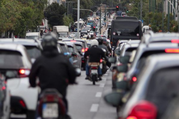 Σκληρές ποινές για κινητά και αλκοόλ