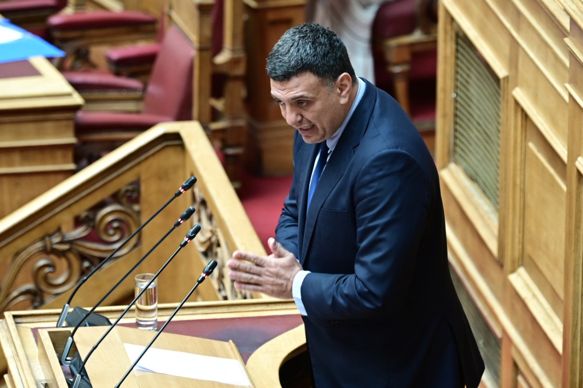 Κικίλιας: Εκδίδουμε συνεχείς ειδοποιήσεις στα πλοία στα στενά του Ορμούζ – Μελετάμε πολύ προσεκτικά τις κινήσεις