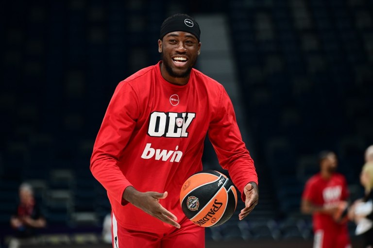 Αποχαιρέτησε τον Μόουζες Ράιτ ο Ολυμπιακός (pic)