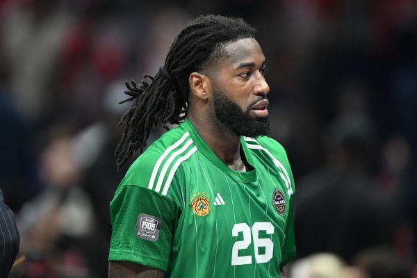 Χειρονομίες από τον Λεσόρ στον κόσμο του Ολυμπιακού (pic)