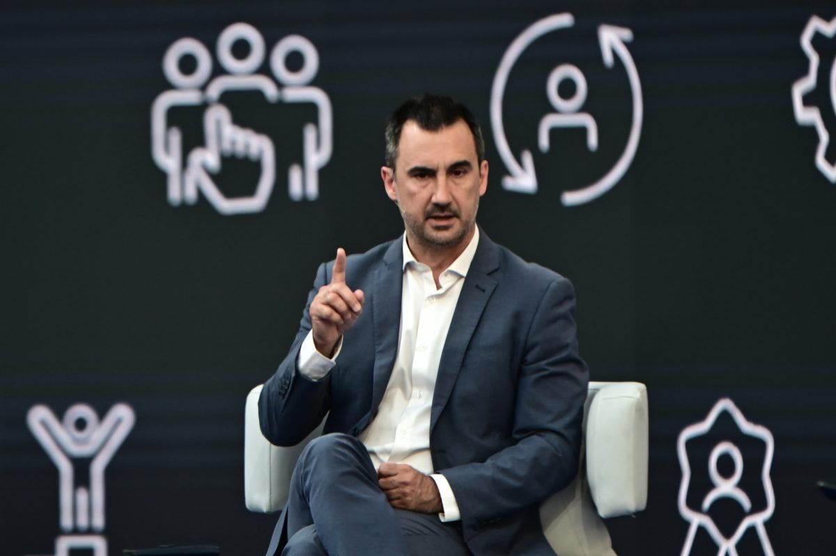 Χαρίτσης: Στο inFORUM ανέδειξα τι λένε οι άνθρωποι στο εξωτερικό για τη χώρα – «Αναξιοκρατία, χαμηλοί μισθοί»