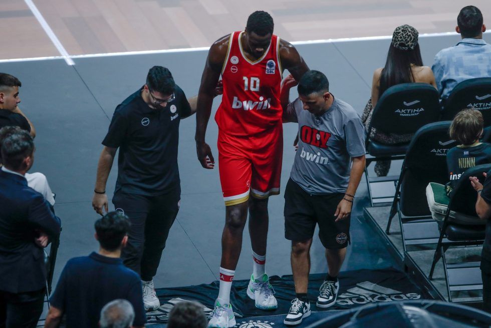 Μπαρτζώκας: «Δείχνει σοβαρός ο τραυματισμός του Φαλ»