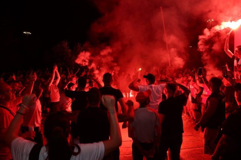 Ολυμπιακός: Χαμός στο ΣΕΦ μετά τη νίκη στο ΟΑΚΑ (pics+vid)