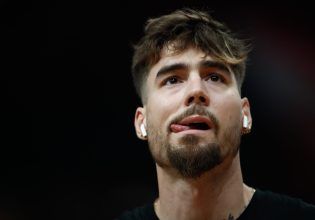 Με το μπλουζάκι του περσινού πρωταθλήματος στο ΣΕΦ ο Χουάντσο (pic)