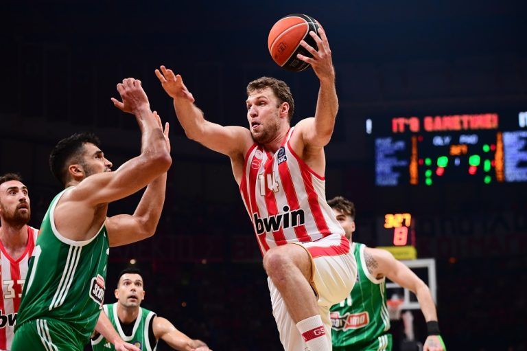 MVP των τελικών ο Σάσα Βεζένκοφ