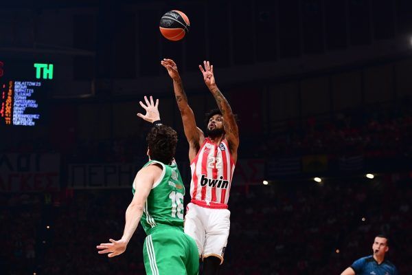 Ο Ντόρσεϊ απάντησε στο τρίποντο του Ναν (vid)