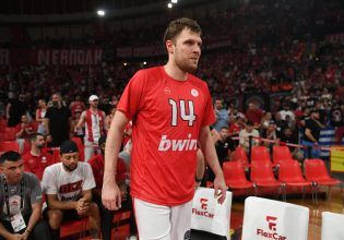 Ολυμπιακός: Δίπλα στον πάγκο ο Βεζένκοφ (pic)