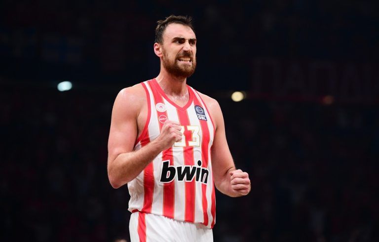 Ο Μιλουτίνοφ είναι το «κλειδί»