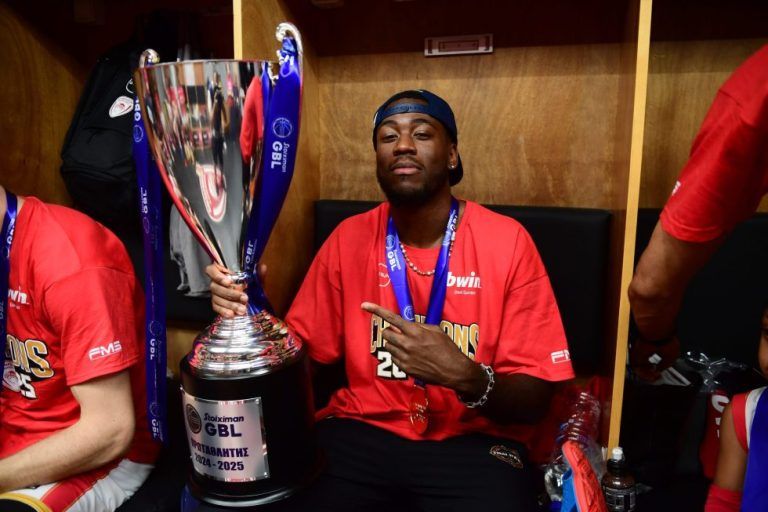 Ο Ράιτ αποχαιρέτησε τον Ολυμπιακό: «Ευγνώμων σε όλους που μου στάθηκαν, για πάντα στην καρδιά μου» (pic)