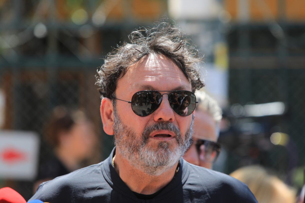 Στάθης Αγγελόπουλος: Ελεύθερος υπό όρους – «Δεν υπήρξε χειροδικία παρά μόνο μια έντονη συζήτηση»