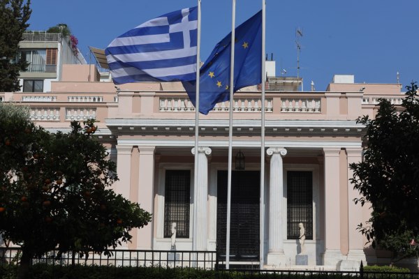 Έκτακτο ΚΥΣΕΑ για τις εξελίξεις στη Μέση Ανατολή – Επέστρεψε στη χώρα ο Μητσοτάκης