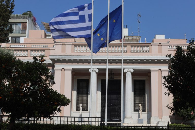 Έκτακτο ΚΥΣΕΑ για τις εξελίξεις στη Μέση Ανατολή – Επέστρεψε στη χώρα ο Μητσοτάκης