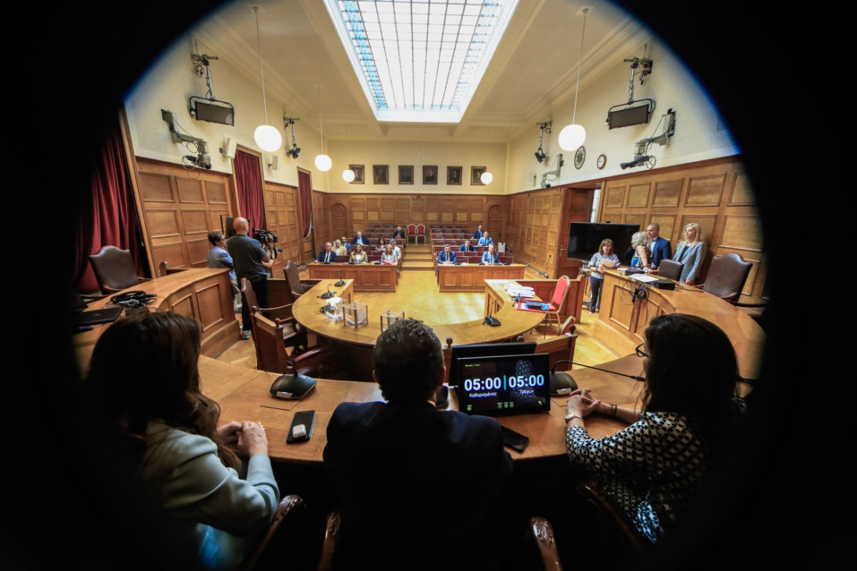 Προανακριτική: Εξέλεξε μονοκομματικό προεδρείο με πρόεδρο τον Στ. Κελέτση