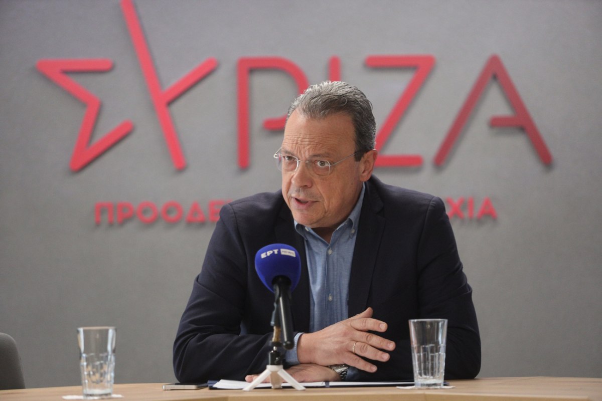 Φάμελλος: Ο Μητσοτάκης επιλέγει να σύρεται πίσω από τις ΗΠΑ παρά να γίνεται χρήσιμος στην Ελλάδα