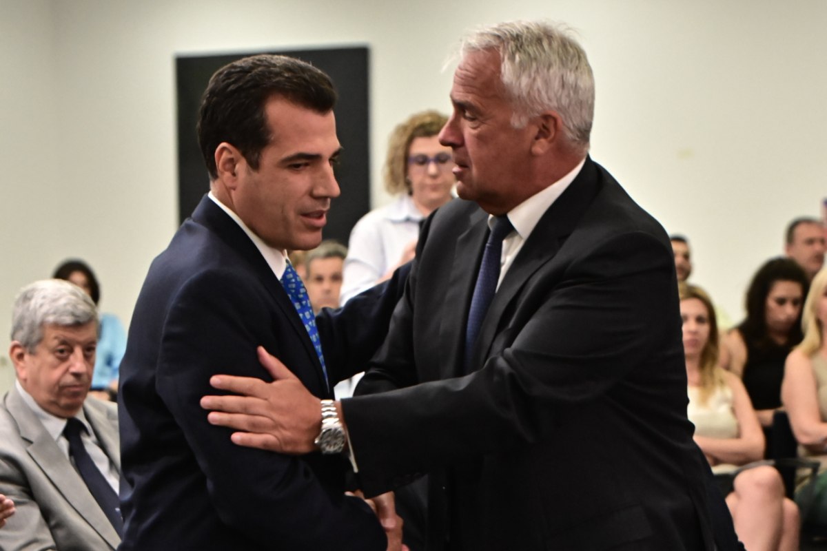 Στα χνάρια του Βορίδη ο Πλεύρης – Απειλεί να στείλει στη φυλακή τους παράτυπους μετανάστες