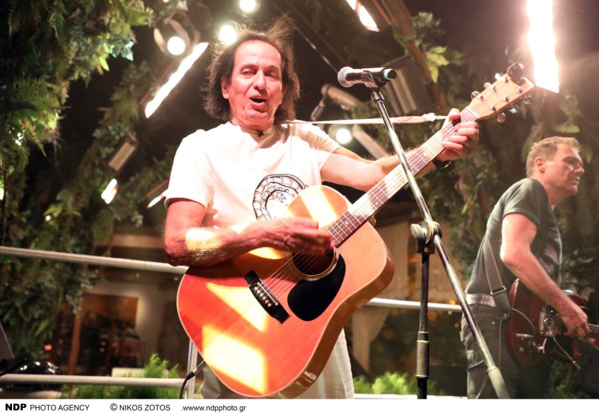 Πασχάλης: Κυκλοφορεί το νέο δίσκο του με 10 παγκόσμιες επιτυχίες σε σύγχρονη μορφή