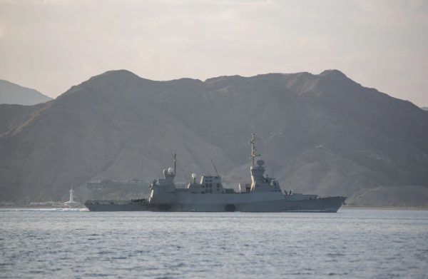 Το Ισραήλ σφυροκοπά την Υεμένη: Το Ναυτικό επιτέθηκε με πυραύλους στο λιμάνι Χοντέιντα