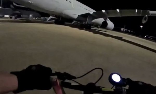 Ηνωμένο Βασίλειο: Εισέβαλαν ανενόχλητοι σε βάση της RAF και βανδάλισαν στρατιωτικά αεροσκάφη [βίντεο]