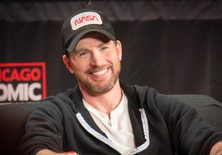 «Νομίζω τα έκανα όλα χάλια»: Ο Κρις Έβανς, τα πορτογαλικά και η πρόταση γάμου στην Άλμπα Μπαπτίστα