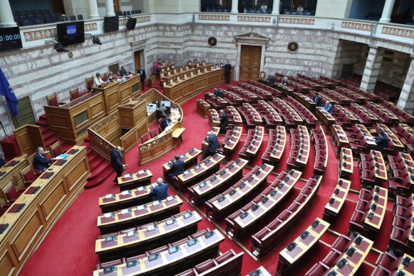 Στη Βουλή η δικογραφία για τον ΟΠΕΚΕΠΕ και τους Βορίδη-Αυγενάκη – Το βράδυ στη διάθεση των βουλευτών