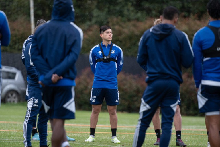 Ο Παναθηναϊκός κλείνει Τσιριβέγια και εξτρέμ, στα υπόψη ο Κολομβιανός Ντανιέλ Ρουίζ