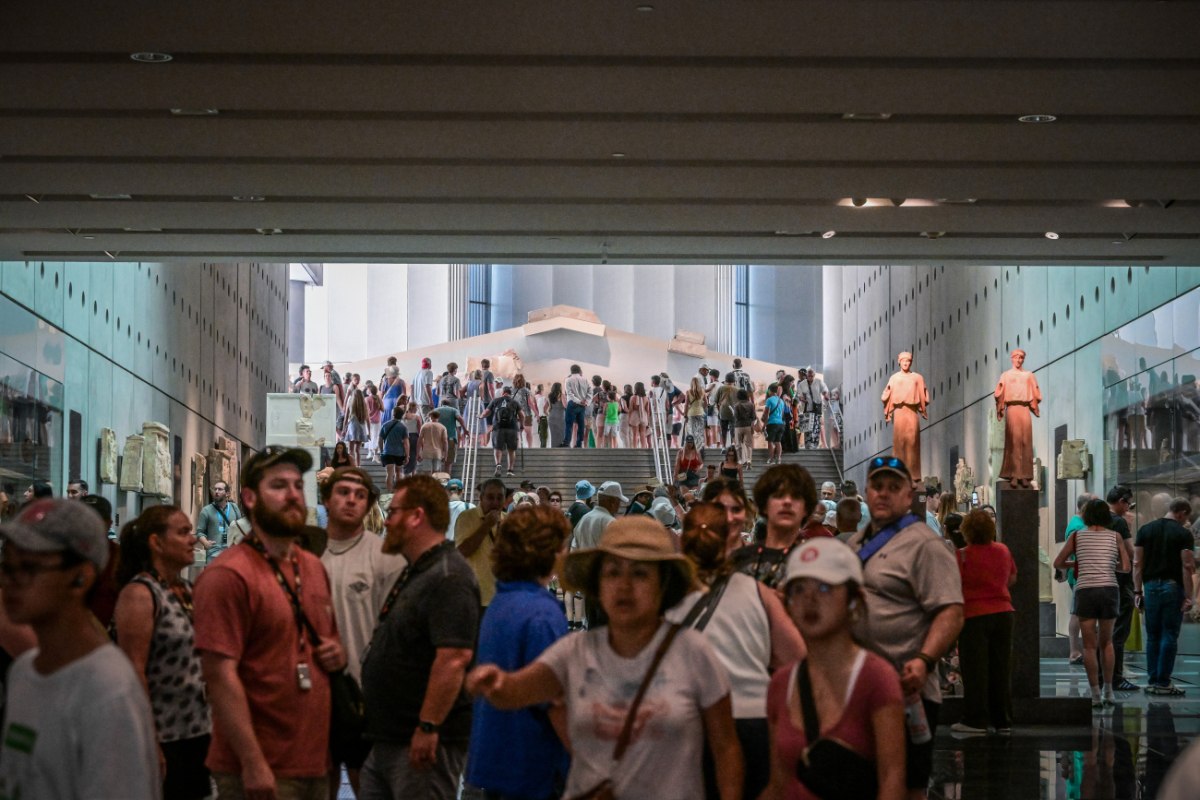 Ευρώπη: Ασφυκτικός ο τουρισμός αυτό το καλοκαίρι – Ελλάδα και Ισπανία σε ταξιδιωτικό «στραγγαλισμό»