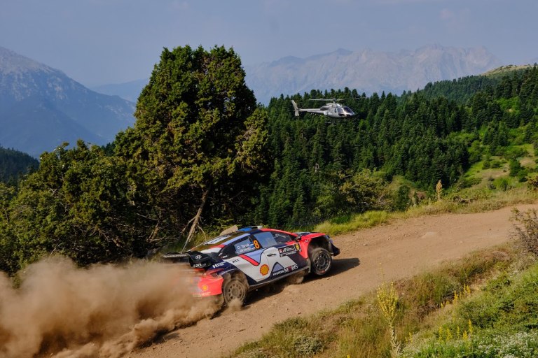 ΕΚΟ Ράλλυ Ακρόπολις 2025: Ο Tanak ανοίγει την διαφορά από τους επόμενους