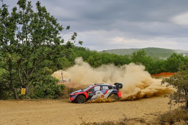 ΕΚΟ Ράλλυ Ακρόπολις 2025: Θρίαμβος Tanak & Hyundai με φινάλε-θρίλερ