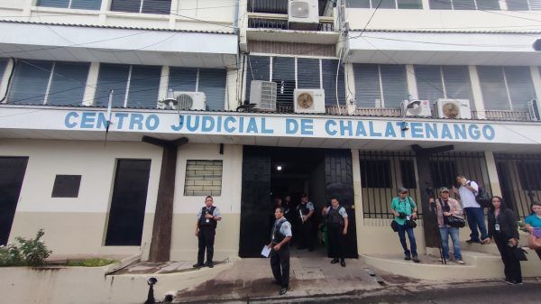 Ελ Σαλβαδόρ: 15 χρόνια κάθειρξη σε 3 απόστρατους για τη δολοφονία Ολλανδών δημοσιογράφων το 1982