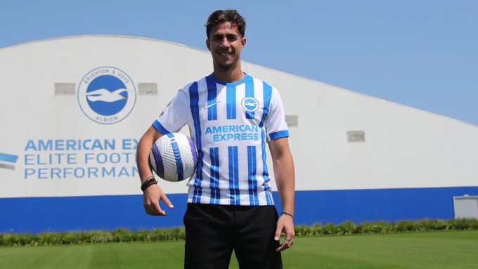 Κωστούλας στον κόσμο της Μπράιτον: «You can call me Babis» (vid)