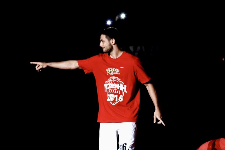 Απάντησε στον Ολυμπιακό ο Παπαπέτρου: «Ο αθλητισμός ενώνει» (pics)