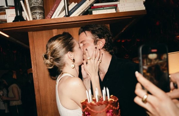 Διπλό ραντεβού στη Νέα Υόρκη για τους Μπραντ Πιτ, Ινές ντε Ραμόν και Μπράντλεϊ Κούπερ,Τζίτζι Χαντίντ