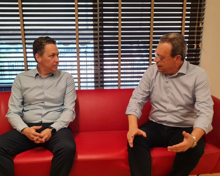 Συνάντηση Φάμελλου με τους Πράσινους της Σερβίας – Συμφώνησαν πρωτοβουλίες στο πλαίσιο της ΕΕ