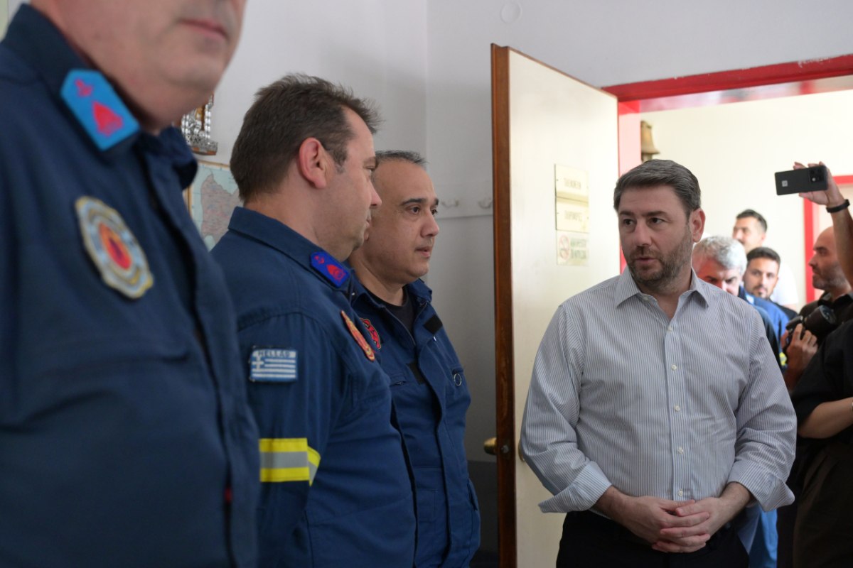 Ανδρουλάκης: Επέκταση του επιδόματος επικίνδυνης και ανθυγιεινής εργασίας στο σύνολο του πυροσβεστικού σώματος