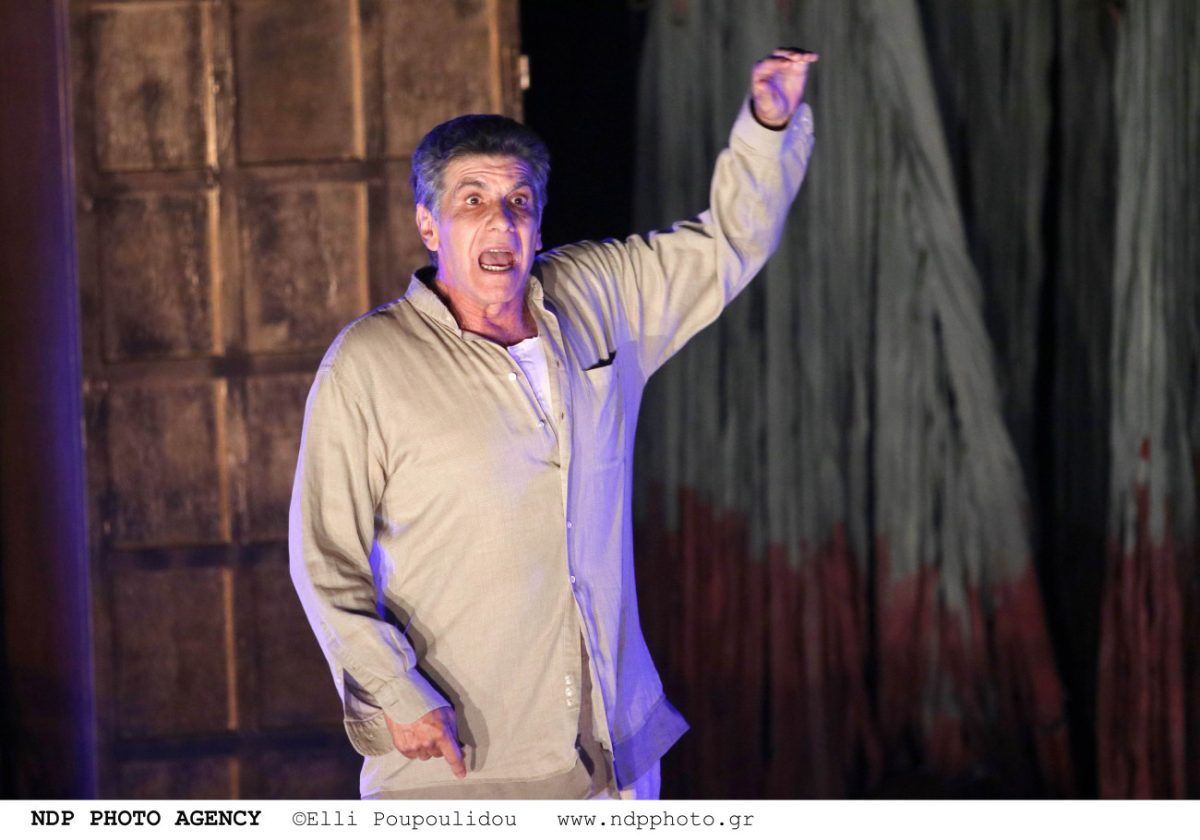 Γιάννης Μπέζος: «Υπάρχει γενικότερα μία απαξίωση για το πολίτευμα και είναι πάρα πολύ επικίνδυνο»