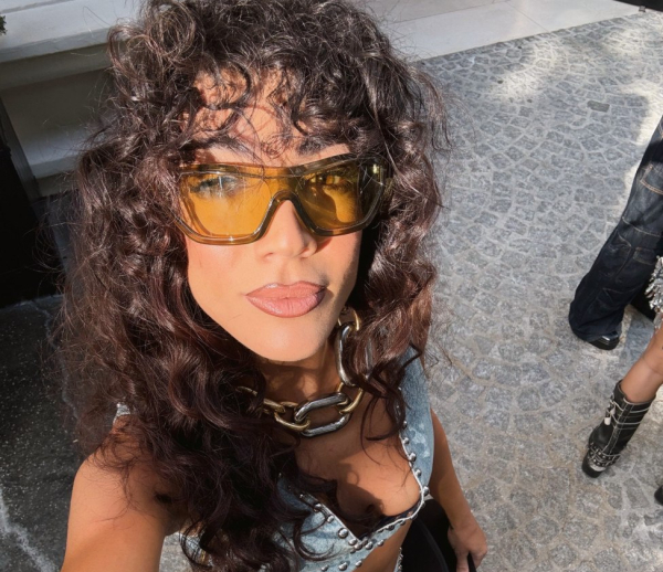 Τι έκανε η Ήβη Αδάμου στο Παρίσι;