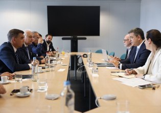 Συνάντηση του ελληνικού δικτύου ανθεκτικών πόλεων με τον ευρωπαίο επίτροπο βιώσιμων μεταφορών και τουρισμού