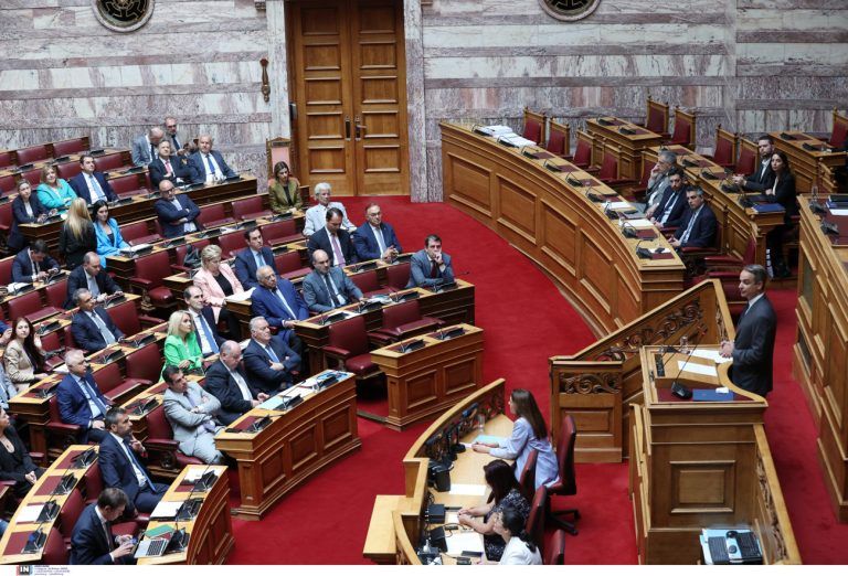 Live η συζήτηση του νέου ΚΟΚ στη Βουλή