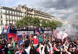 Παρί Σεν Ζερμέν: Γιόρτασε το Παρίσι στην υποδοχή των πρωταθλητών Ευρώπης (vids)