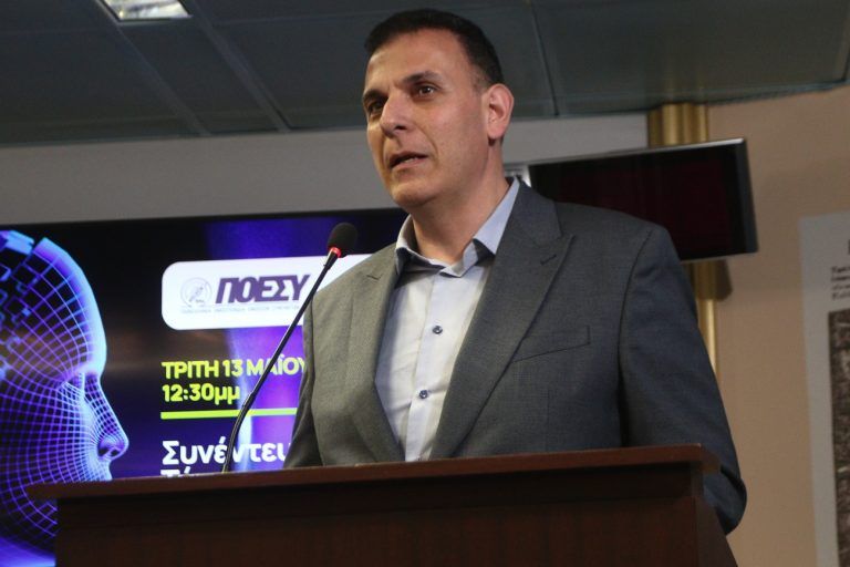 Καραμέρος: «Η κυβέρνηση εκτίθεται προσπαθώντας να κρατήσει ίσες αποστάσεις» – Δήλωση για το πρωτάθλημα μπάσκετ