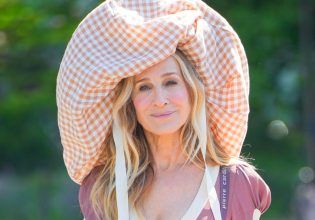 Mε σταύρωσαν: Η Σάρα Τζέσικα Πάρκερ για την «τοξική» Κάρι Μπράντσο