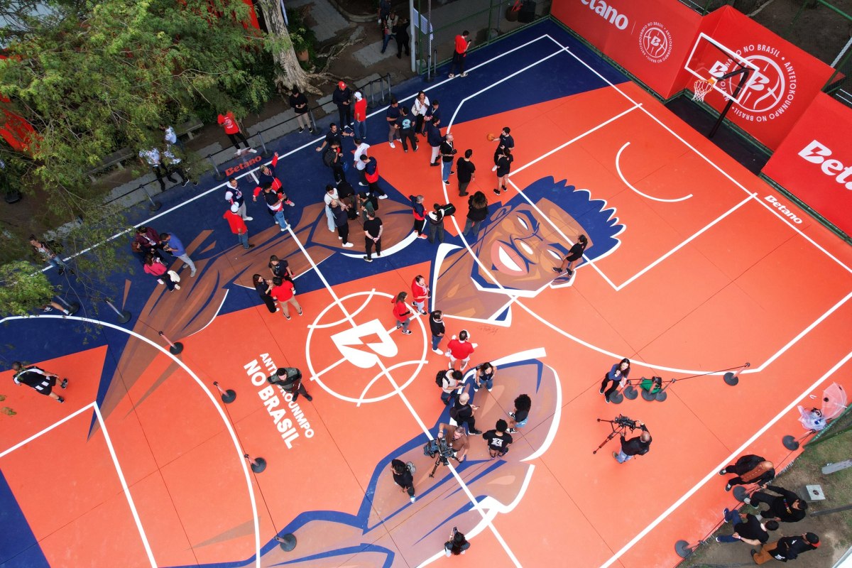 Η Kaizen Gaming και ο Γιάννης Αντετοκούνμπο εγκαινιάζουν γήπεδο