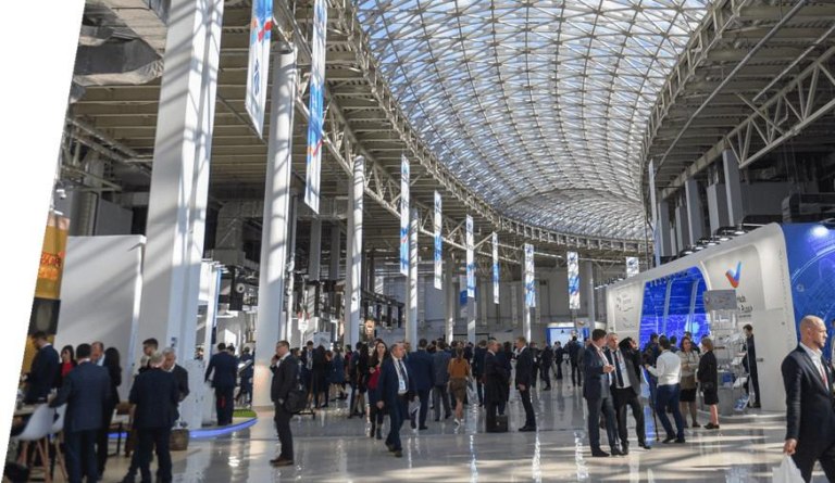 Απουσία δυτικών εταιρειών από το επενδυτικό φόρουμ του Πούτιν