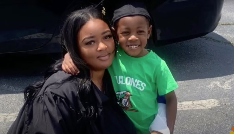 ΗΠΑ: Μωρό γεννιέται με καισαρική από το σώμα της εγκεφαλικά νεκρής μητέρας του