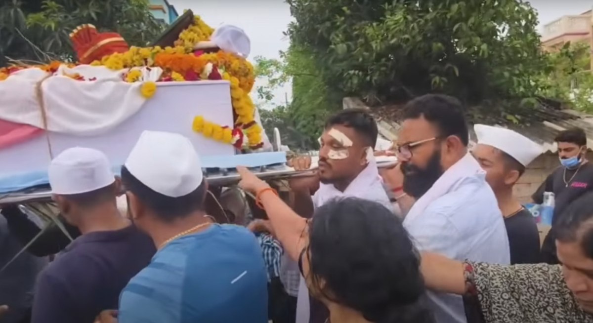 Ο μοναδικός επιζών του δυστυχήματος της Air India λέει το τελευταίο αντίο στον αδερφό του