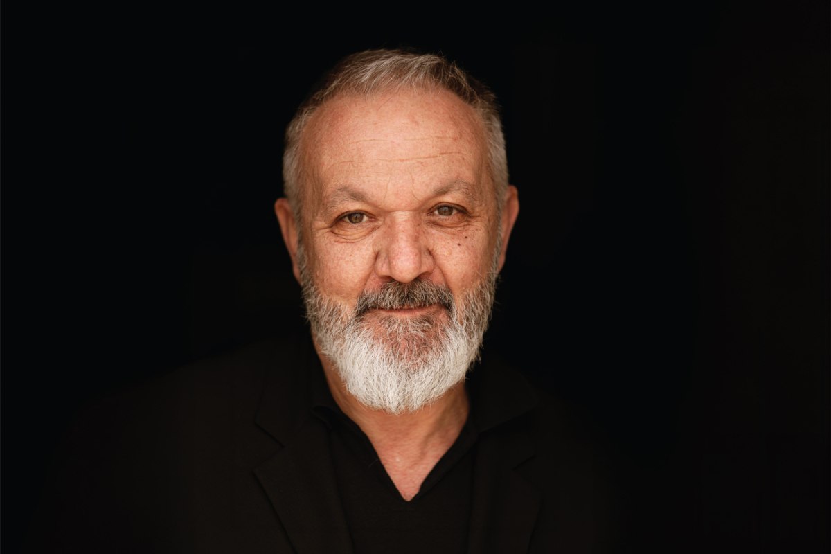 Ο Χρήστος Θηβαίος παρουσιάζει το «Ημερολόγιο» στην Ταράτσα του Λαμπέτη