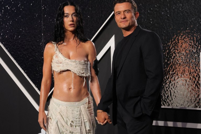 «Έχει αίμα στα χέρια της»: Κέιτι Πέρι και Ορλάντο Μπλουμ μάλλον χωρίζουν – Το σκοτεινό παρελθόν της