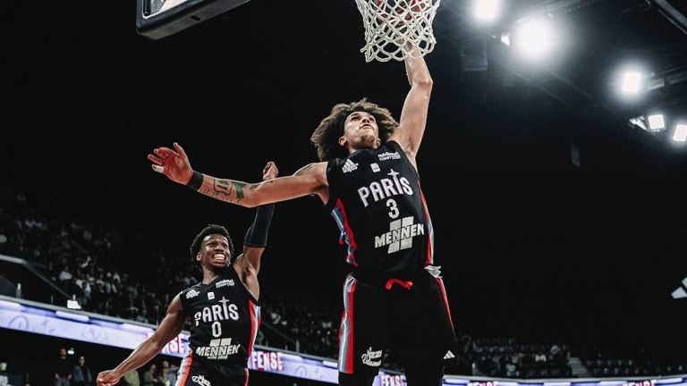 Η εξήγηση για Γουόρντ και τα «όχι» στις φωτογραφίες