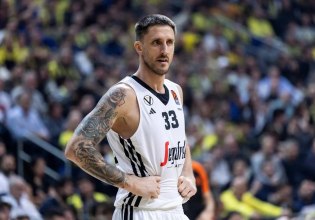 Οι αναρτήσεις Ολυμπιακού και Παναθηναϊκού για τα «περαστικά» στον Πολονάρα (pics)