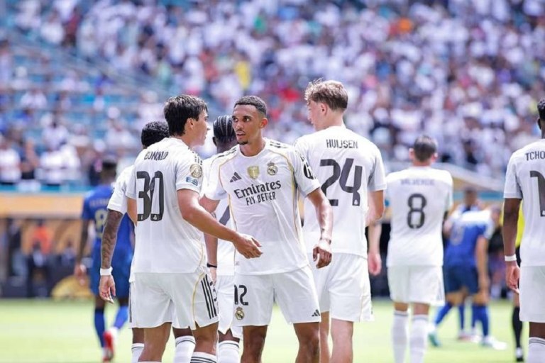 LIVE: Ρεάλ Μαδρίτης – Πατσούκα